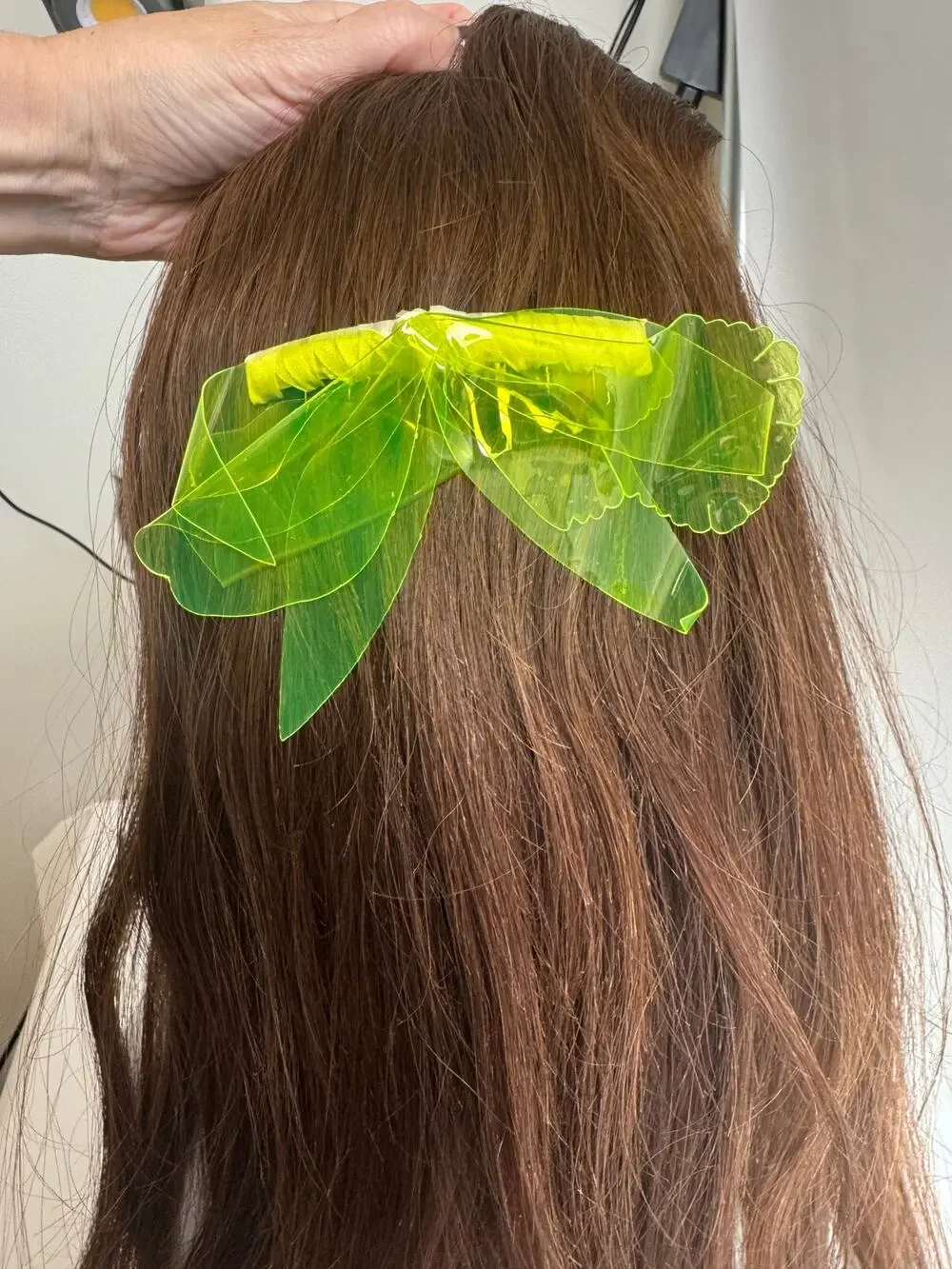 Jennifer Behr NWOT Yellow Lucite Acrylic Petal Statement Hair Comb Runway Rare
